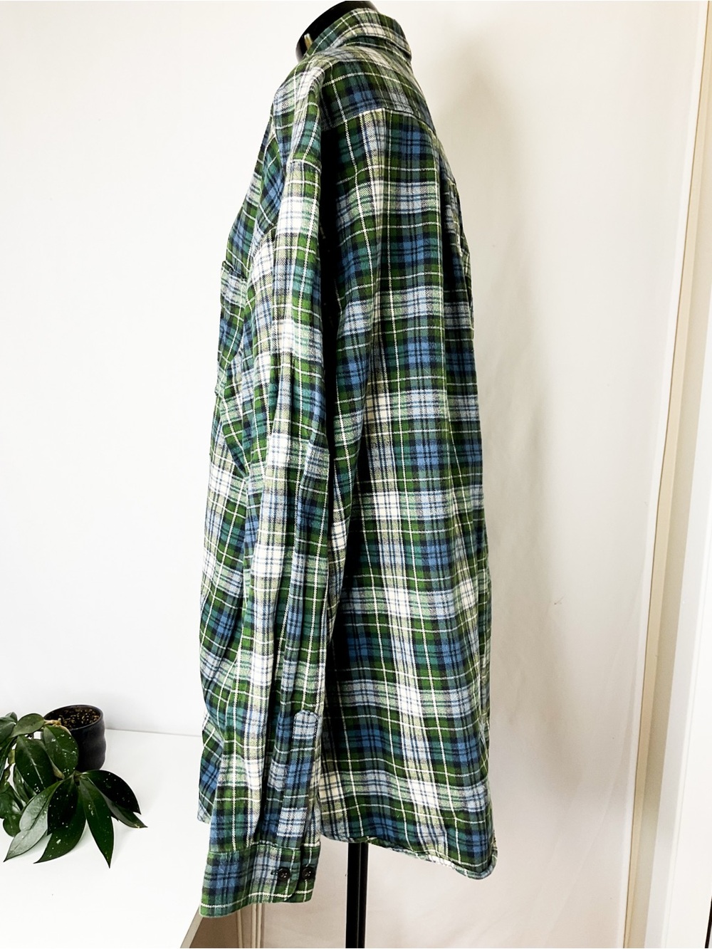 Vintage Eddie Bauer Green & Blue Soft Cotton Plaid Shirt - Picture 10 of 11